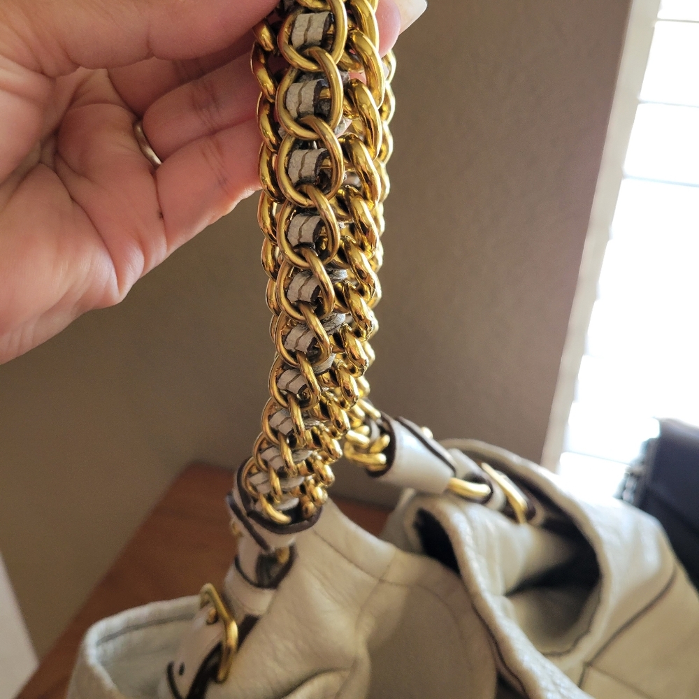 Prada | Authentic Hobo Leather Bag - Picture 4 of 16